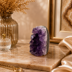 Aurevia Amethyst Crystal Geode Décor – Serenity & Positive Energy Symbol (104 gm)