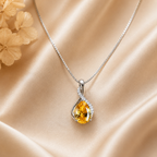 Solévara Golden Crystal Pendant – Elegant Artificial Necklace, Radiance & Luxury Symbol