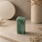 Verdelune Amethyst Carving Block Décor – Green Aventurine Crystal Accent, Prosperity & Balance Symbol (140 gm)