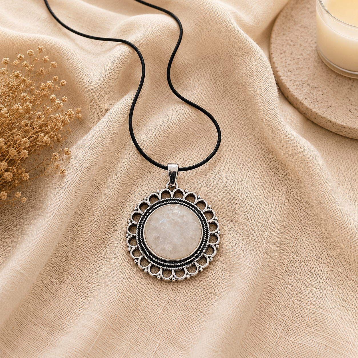 Celestira Clear Quartz Crystal Pendant – Vintage Harmony Necklace, Clarity & Positivity Symbol 20 gm